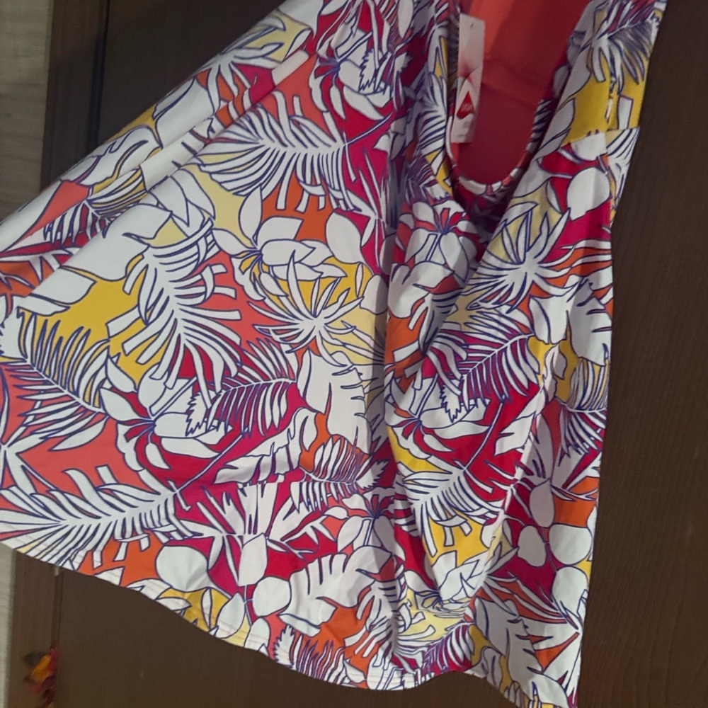 Land’s End Vibrant Tropical Leaf Print bathing suit swim dress - Picture 9 of 13